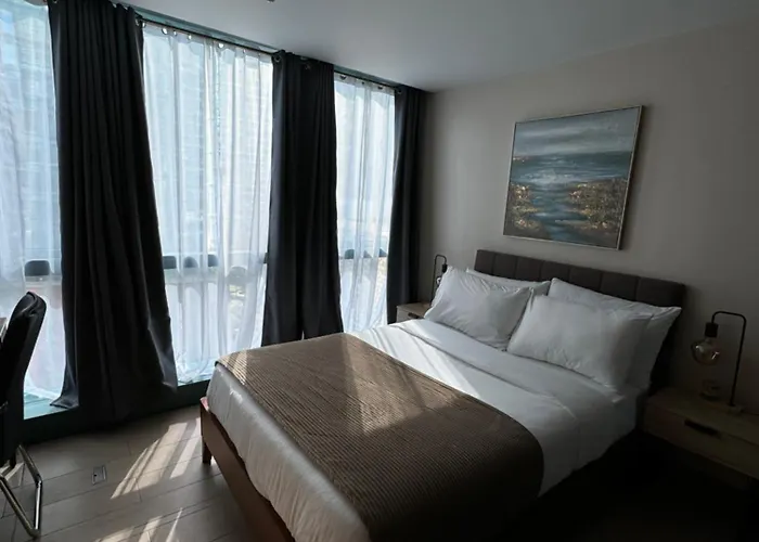Rustic Elegance New One Bedroom One Uptown *